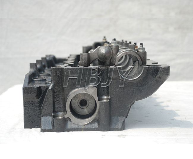 ISUZU 4HF1 Cylinder Head