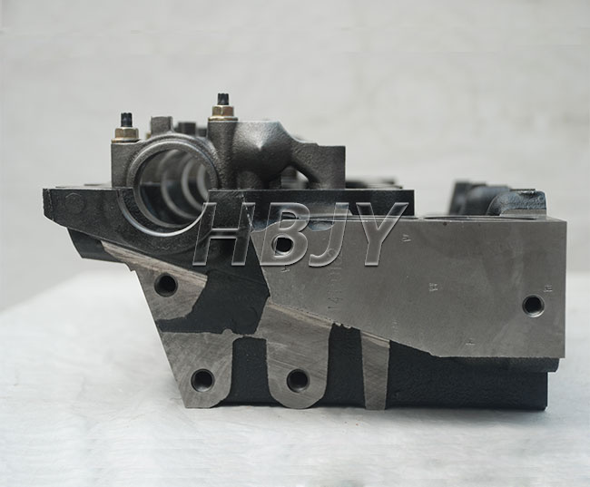 ISUZU 4HF1 Cylinder Head