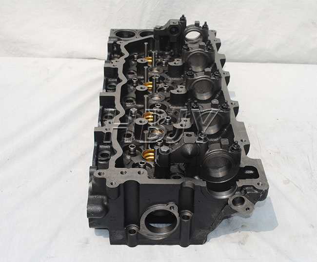 ISUZU 4HK1 Cylinder Head