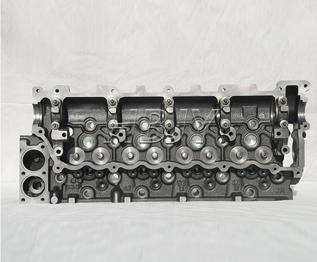 Isuzu 4JG2 Cylinder Head