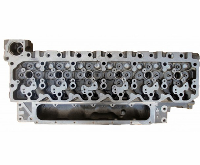 cummins isbe 6.7l  QSB6.7 ISDE6.7 cylinder head 3977221