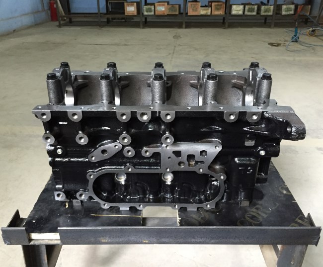 TOYOTA 5L engine block