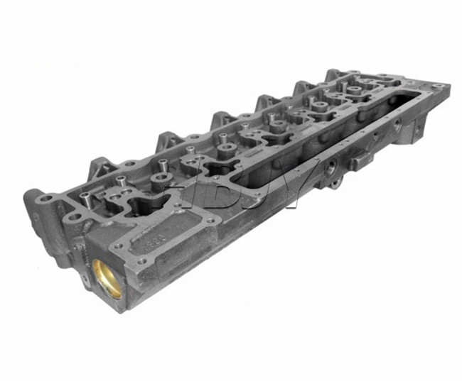 Cummins 6CT Cylinder Head